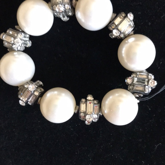 Jewelry - Picture 2 of 7